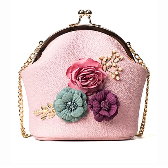 NWT! Ella & Elly baby pink floral crossbody bag. Super cute! Happy Poshing 🛍🥳 - Picture 1 of 4